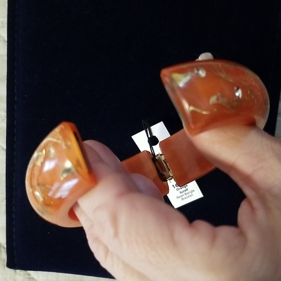 NWT H2Z Resin Hinged Bangle Bracelet with Crystals - Picture 12 of 13